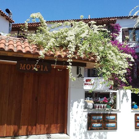 Mouria Hotel Скиатос Екстериор снимка