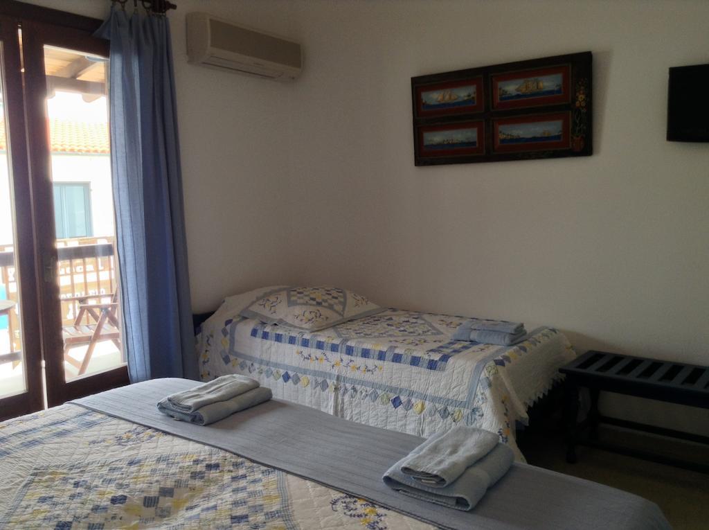 Mouria Hotel Скиатос Екстериор снимка