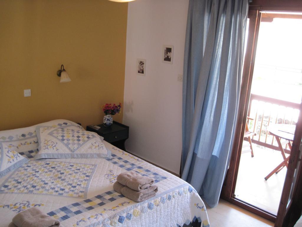 Mouria Hotel Скиатос Екстериор снимка