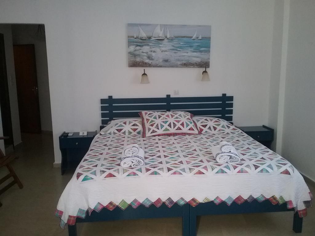 Mouria Hotel Скиатос Екстериор снимка