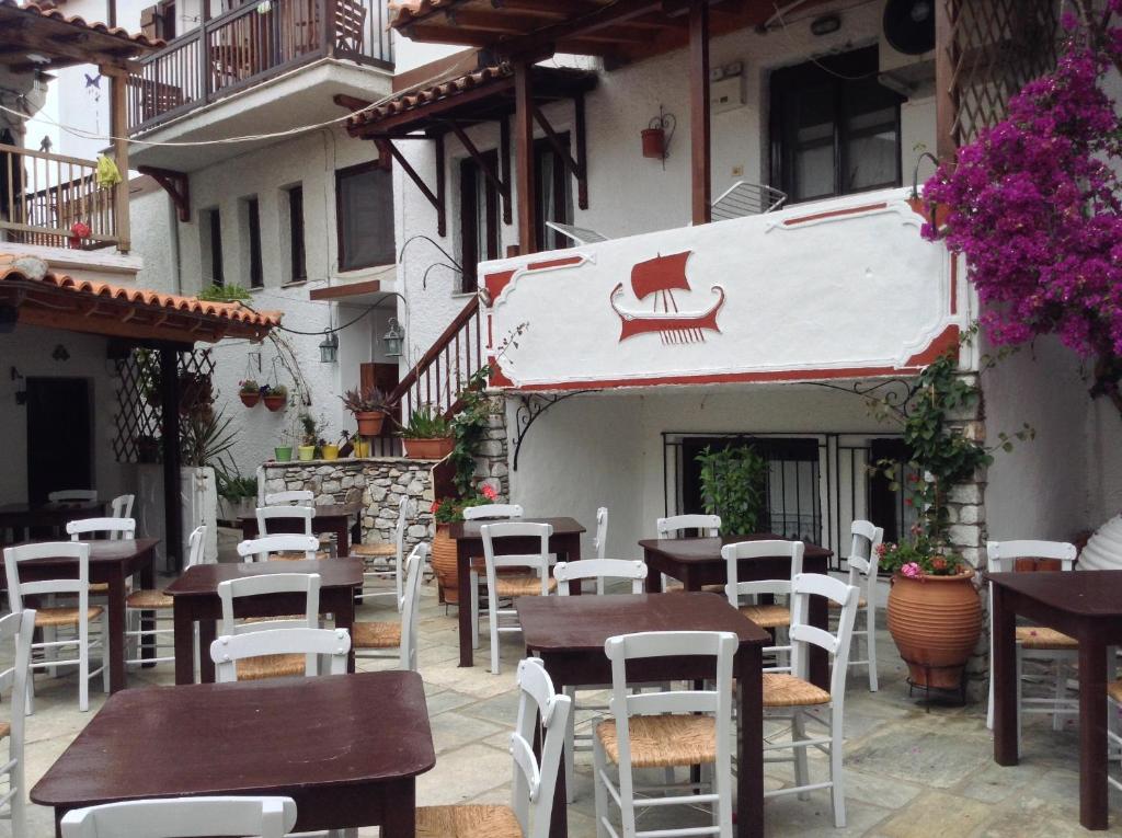 Mouria Hotel Скиатос Екстериор снимка